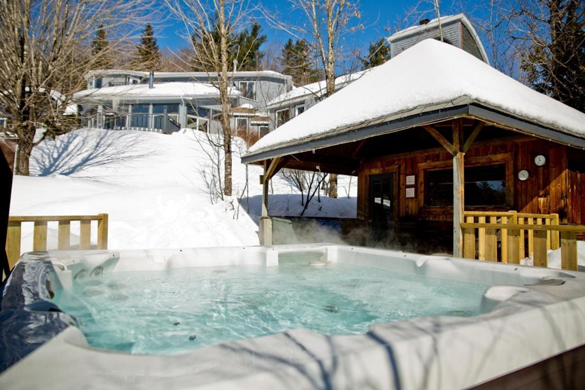 La Petite Auberge De Jouvence Magog Exterior foto